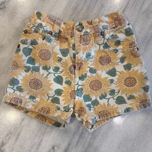 Gap Toddler Girl’s White Yellow Sunflower Print Denim Shorts Size 2 Floral